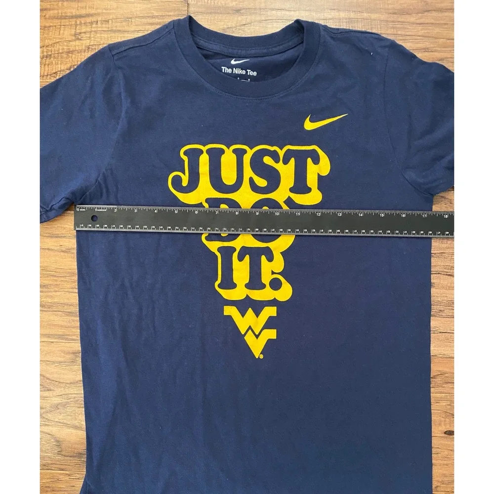 Nike West Virginia Mountaineers Just Do It Navy Blue Graphic T-Shirt Boys Large